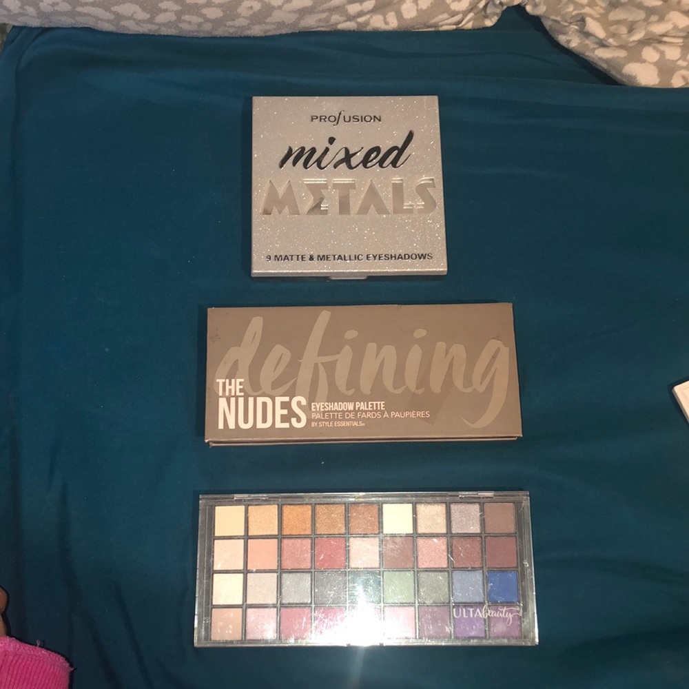 Eyeshadow